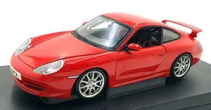 Autoart 1/18 Scale Diecast - 77811 - Porsche 911 GT3 Street Car - Red - Picture 1 of 5