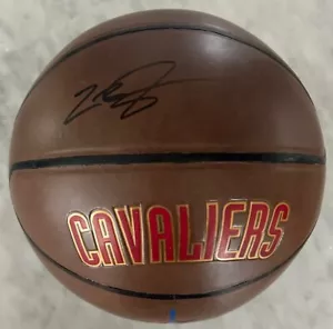 LEBRON JAMES AUTO AUTOGRAPH SIGNED CLEVELAND CAVALIERS BASKETBALL JSA - Picture 1 of 5