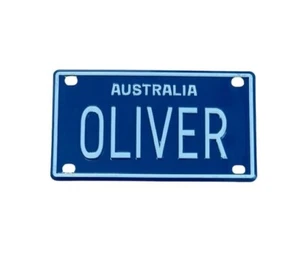 OLIVER NOVELTY NAME MINI TIN AUSTRALIAN LICENSE NUMBER PLATE - Picture 1 of 1