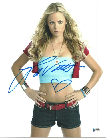 LAURA VANDERVOORT SIGNED 11X14 PHOTO SUPERGIRL BECKETT BAS AUTOGRAPH AUTO B Cover