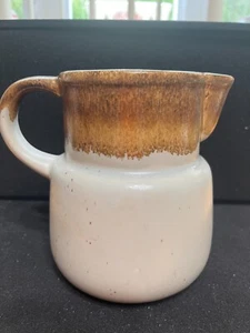 VTG. MC COY POTTERY LIGHT BROWN DRIP GLAZE AND CREAM SPECKLED 6" PITCHER - Picture 1 of 7