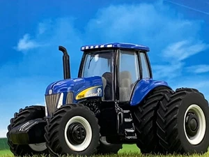 1/64 ERTL NEW HOLLAND T8040 TRACTOR - Picture 1 of 5