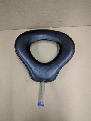 Respaldo de asiento ovalado Corbin más grande para asientos Harley-Davidson Corbin Foto 1 de 4