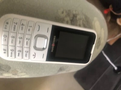 Swiss one Handy Weiß klein dein Gut. Gut schnell telefonieren. - Bild 1 von 4