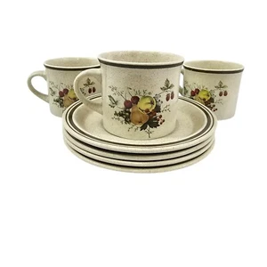 Royal Doulton Lambethware Cornwall England 4 flache Tassen & 4 Untertassen Sets - 8 Stück - Bild 1 von 23