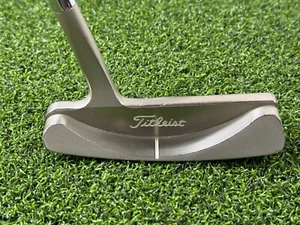 SCOTTY CAMERON PRO PLATINUM LAGUNA 2 PUTTER 33" GOOD CONDITION - Picture 1 of 13