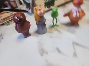 1978 Fisher Price Muppet Players Stick Puppets KERMIT Miss PIGGY FOZZY ROWLF - Picture 1 of 6