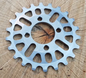 CORONA TITANIO SR SUNTOUR V-BOXX FR9 OUTPUT SHAFT GEAR TITANIUM - Imagen 1 de 3