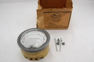Dwyer 4215 Capsuhelic Differential Pressure Gage 15PSI 500 PSIG - Picture 1 of 8