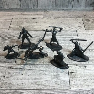 Star Wars MONOPOLY: The Clone Wars - Replacement Character Tokens, Set of All 6 - Picture 1 of 7