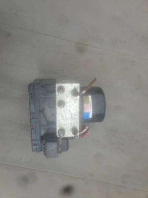 Módulo de control de frenos ABS Jeep Grand Cherokee con bomba antibloqueo 1999 2000 2001 Foto 1 de 3