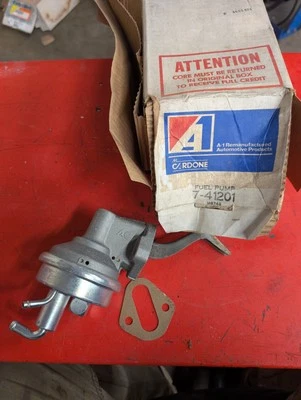 Bomba de combustible mecánica Cardone 41201 para Oldsmobile Pontiac Buick 1975-1981 Foto 1 de 4