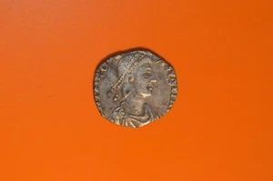 Roman Imperial Siliqua Of Theodosius I (379 - 395 AD ) - Lyon Mint - UK Found - Picture 1 of 2