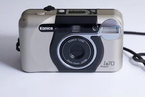 APPAREIL PHOTO-KONICA Z UP 70 ARGENTIQUE 1990--24x36cm -GRIS-bon état - Imagen 1 de 4