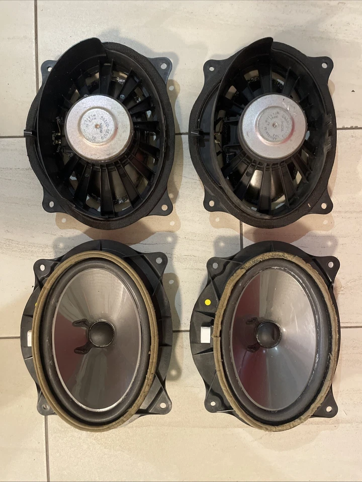 Altavoz coche LEXUS RX350-450h Mark Levinson 86160-0E070 Foto 1 de 3