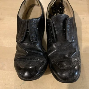 Vintage Black Leather Pumps, US size 9.5 Shoes, Liberty Shoes - Picture 1 of 8