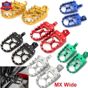 MX Style Wide Foot Pegs Rests Pedals For Harley Dyna Bobber Sportster XL1200 883 - Foto 1 di 18