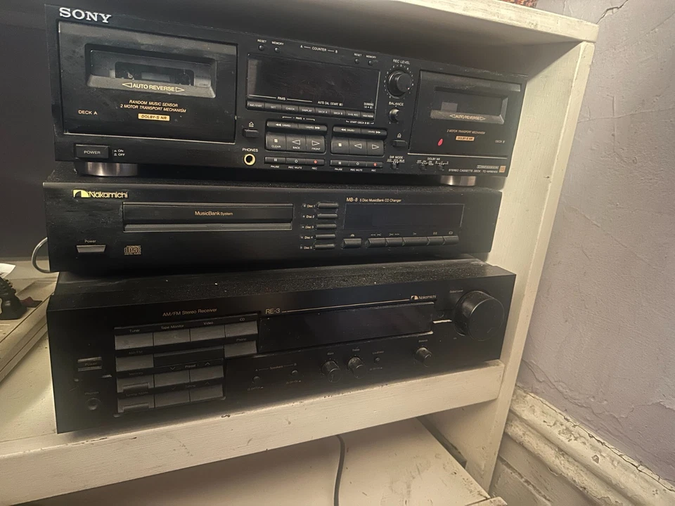 Nakamichi MB-8 5 Discos MusicBank CD Changer Leitor de Disco Compacto FUNCIONA/SEM CONTROLE REMOTO - Imagem 1 de 1