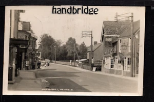 Henfield - High Street & White Hart Hotel - Echtfoto Postkarte - Bild 1 von 2