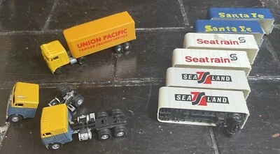 Lot HO Scale Sealand Piggyback Trucks & Trailers Vehicles RR Semi Truck TYCO - Image 1 of 4