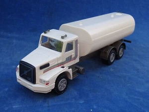 JOLI Nice RARE TOP ++ CONRAD 1:50 VOLVO NL10 TURBO WATER TANKER N° 280908 - Foto 1 di 11
