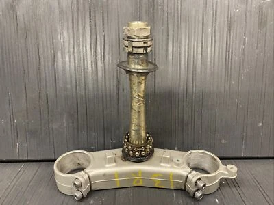 Yamaha YZF R1 2013 árbol triple inferior, puente colgante inferior #11721 Foto 1 de 4