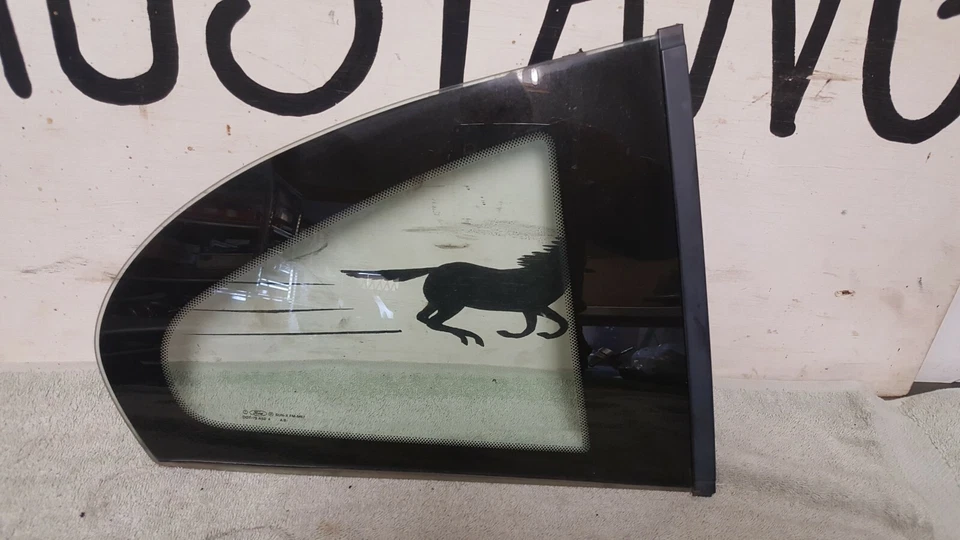 Cuarto de 1/4 ventana cristal Ford Mustang GT cupé 1994-1998 pasajero diestro Foto 1 de 1