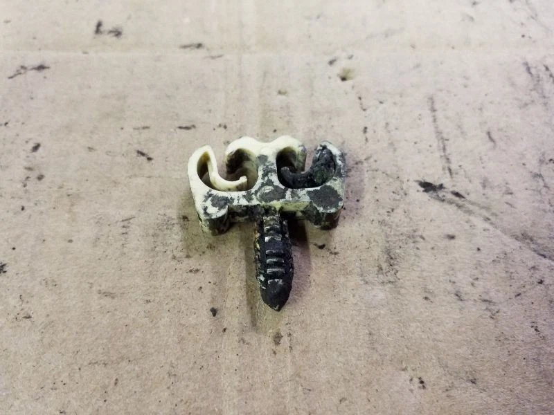 SOPORTE DE LÍNEA DE FRENO DE CARRIL DE MARCO DE 1" | SE ADAPTA 00 01 02 03 04 05 FORD EXCURSION Foto 1 de 4