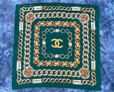 Bufanda vintage CHANEL Paris seda 31 Rue Cambon Paris oro cadena eslabón 34x34 verde Foto 1 de 4