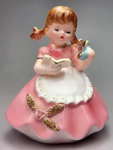 VINTAGE JOSEF ORIGINALS KLEINE HAUSHÄLTERIN SERIE FIGUR TELEFONIEREN/LESEN - Bild 1 von 9