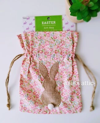 Bolsa de regalo de tela de conejito de Pascua Hobby Lobby 6" por 8" Foto 1 de 2