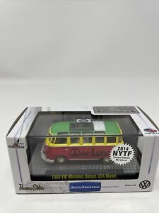 M2 1960 VW Microbus Deluxe USA Model 2014 NYTF  492 Limited One Love