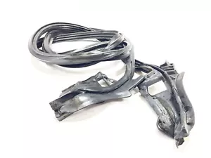02-10 LEXUS SC430 REAR TRUNK LID LUGGAGE BOOT SEAL RUBBER WEATHERSTRIP OEM - Bild 1 von 3