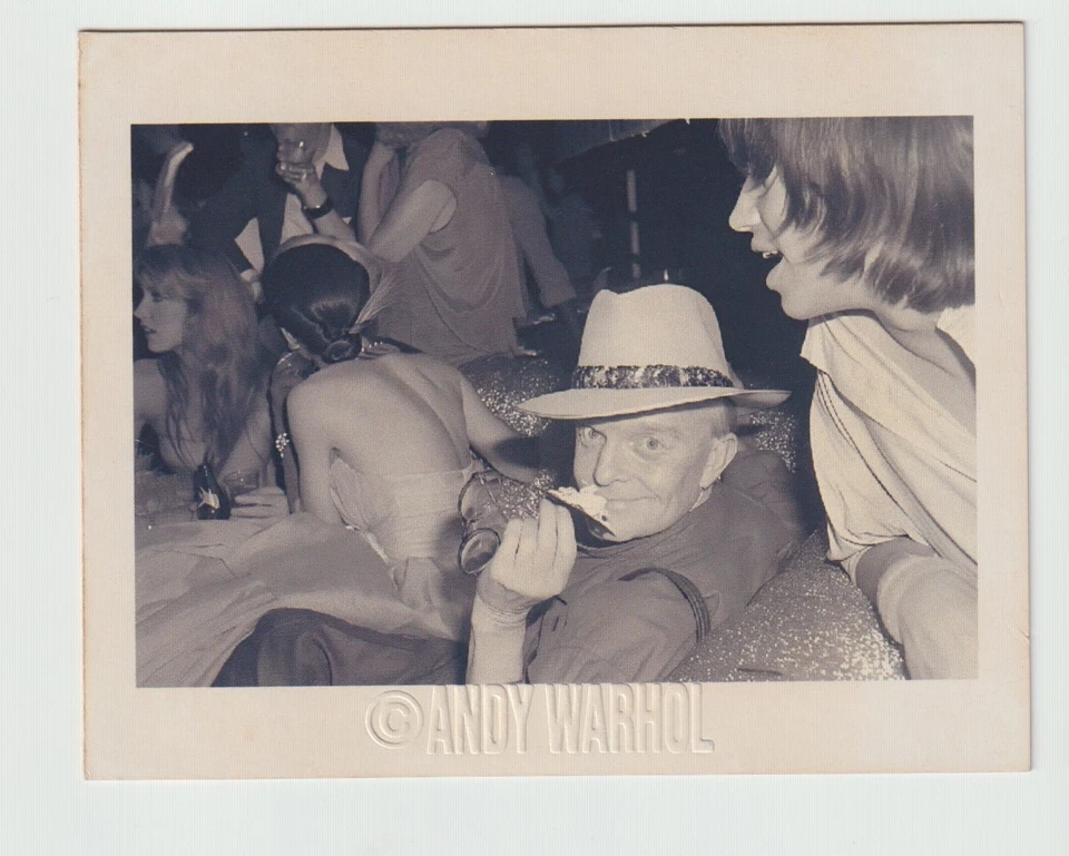 Fotografía de fiesta vintage de los años 80 © Andy Warhol - impresión en blanco y negro de la era del arte pop Foto 1 de 1