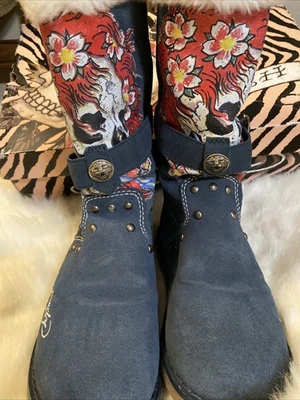 Женские сапоги ED HARDY от Christian Audigier с черепом «КРАСИВЫЙ ПРИЗРАК» размер 7 Y2K - Изображение 1 из 4