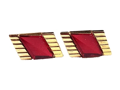 Abotoaduras vintage Anson tom dourado com paralelogramo texturizado vermelho rubi Lucite excelente estado usado - Imagem 1 de 4
