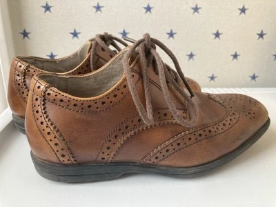 DEFECTOS VER TALLA 11 Niños De Colección FLORSHEIM Cuero Marrón Oxford Zapatos de Vestir Punta de Ala Foto 1 de 4