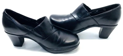 Clarks Bendables 6.5M Womens  Black Leather 2” Block Heel Slip On Shoes - Image 1 of 4