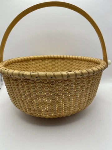 Nantucket Style Basket Round Bowl with Swing Handle Large Cover