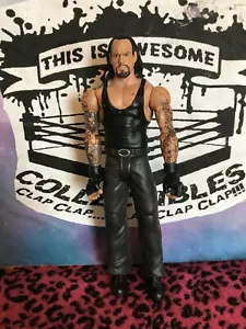 WWE Mattel Undertaker Raro Serie Básica 71 Figura Cabello Largo Pantalones Marrones NXT WCW - Imagen 1 de 5