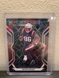 2020 Panini Obsidian Rookies Electric Etch Orange /75 Devin Asiasi NE Patriots - Bild 1 von 2