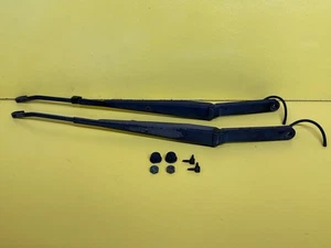 03-06 Tahoe Yukon 03-07 Sierra Silverado Juego de brazo limpiaparabrisas *Ver gráfico* - Imagen 1 de 24