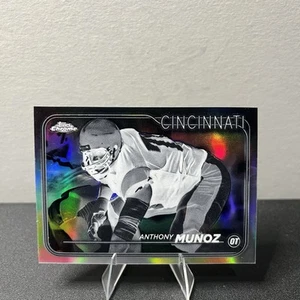 2024 Topps Chrome Football Anthony Munoz Negative Refractor #28 - Bild 1 von 2