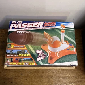 ALL PRO PASSER ROBOTIC QUARTERBACK * ***beschädigte Verpackung - Bild 1 von 2