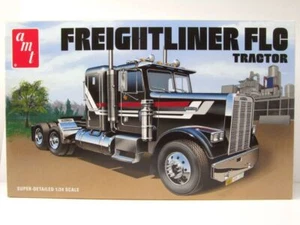 Freightliner Flc Semi Trattore Modellino Auto Kit Costruzione Plastica 1:24 AMT - Foto 1 di 3