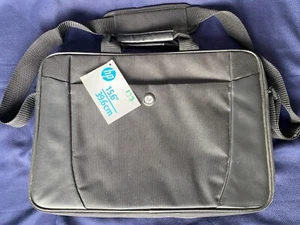 HP Essential 15.6" Laptop Bag Top Load Case Notebook Carrying Case Black H2W17AA - Photo 1/4