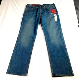 Levi Strauss Signature Jeans Mens W34 L32 Straight Fit Medium Wash Denim NWT - Picture 1 of 14