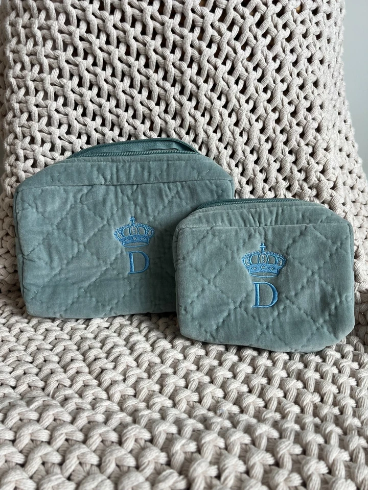 Pottery Barn косметический макияж сумка синий выстеганный бархат шелк с монограммой "D" комплект - Изображение 1 из 1