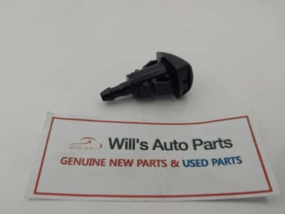 HYUNDAI i20 WINDSHIELD WASHER NOZZLE 2009-2012 - GENUINE HYUNDAI - image 1 of 4