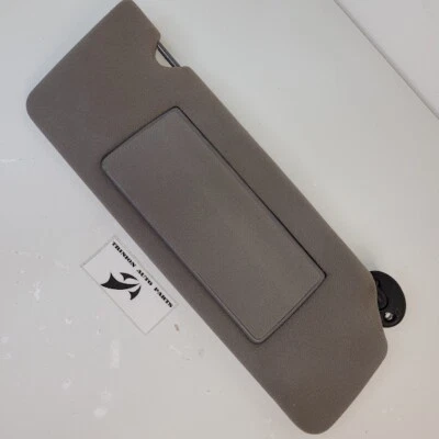 1993-1998 Jeep Grand Cherokee Sun Visor Passenger Side w/Mirror Gray Cloth OEM - Image 1 of 3